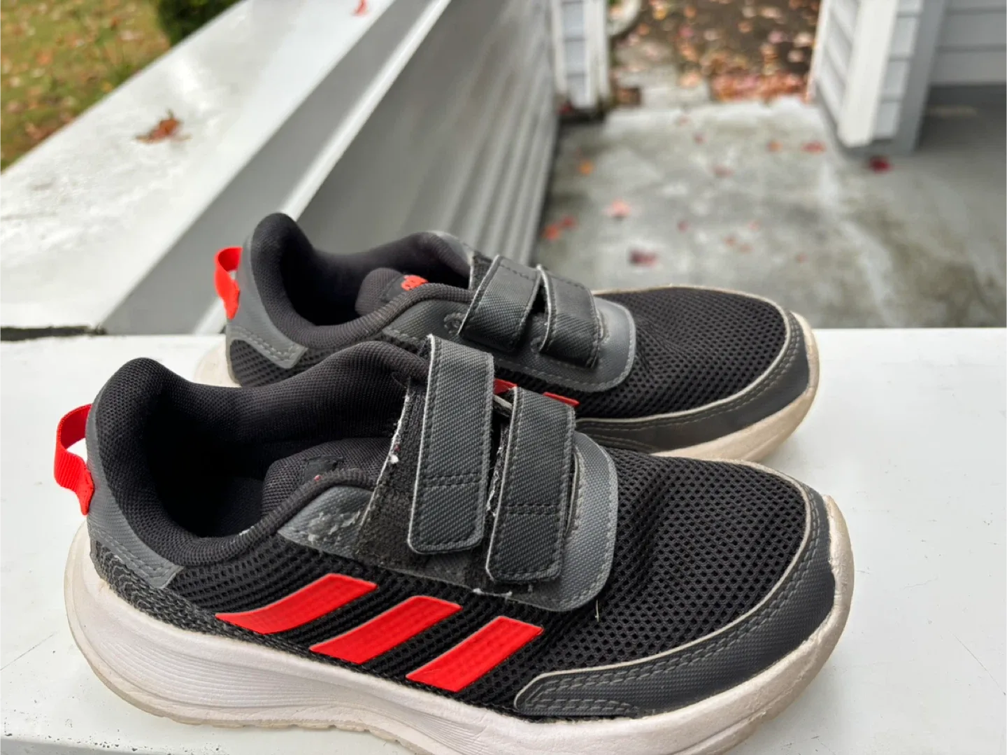 Adidas Kids' Sneakers - Size 1 US image indicator(2)