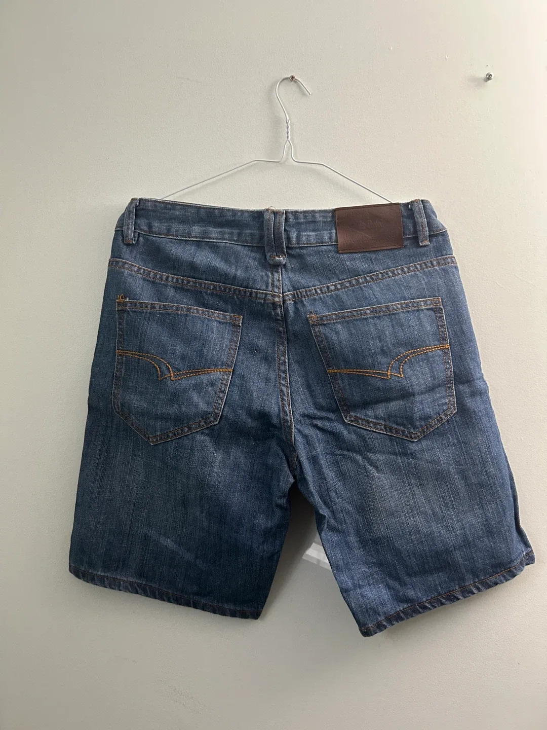 Lee Cooper Denim Shorts / Jorts - Size 30 image indicator(4)