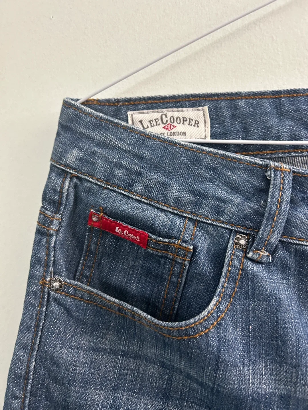 Lee Cooper Denim Shorts / Jorts - Size 30 image indicator(2)