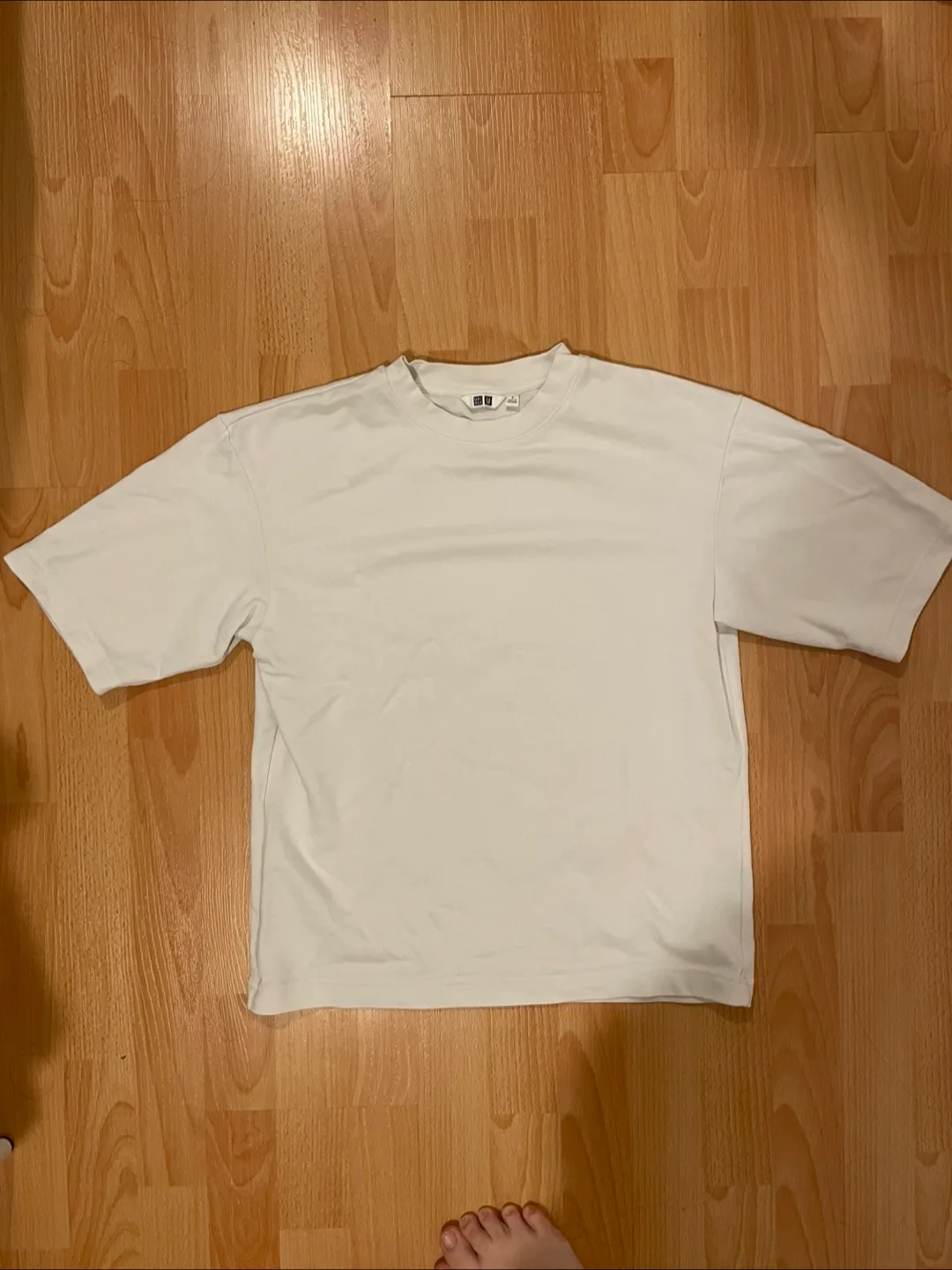 Uniqlo U White T-Shirt - Size Small thumbnail