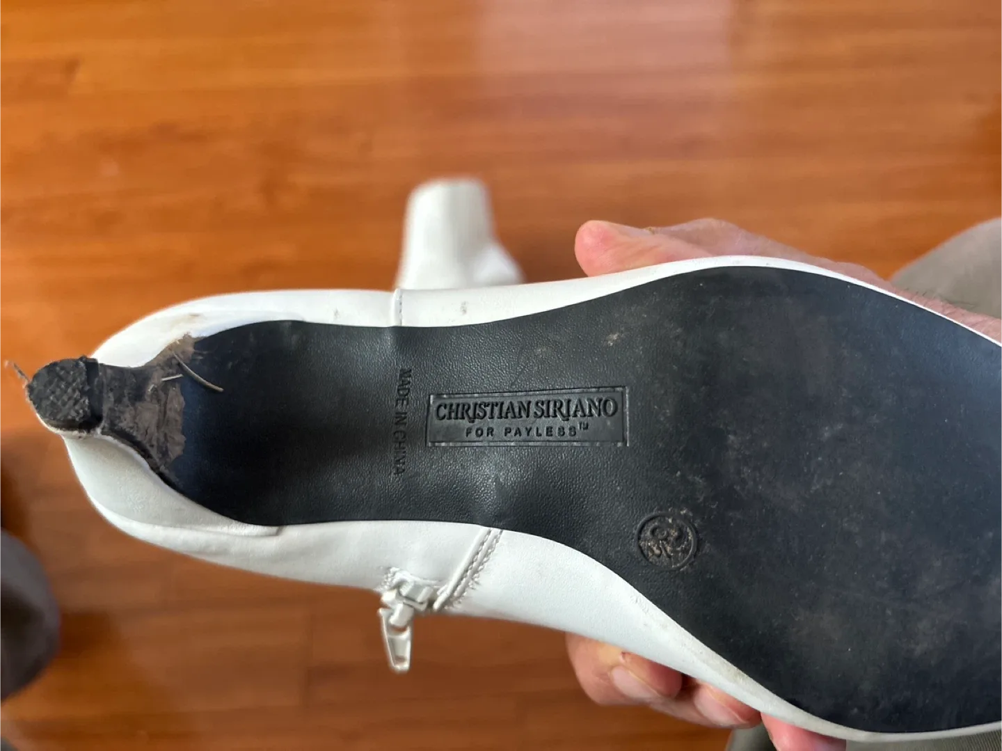 Christian Siriano White Ankle Boots - Size 8.5 image indicator(4)