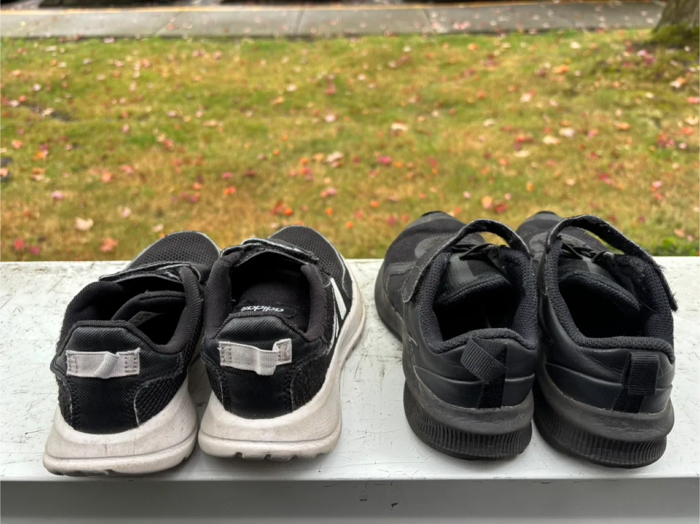 Adidas & Nike Kids' Black Sneakers - Size 13C image indicator(4)