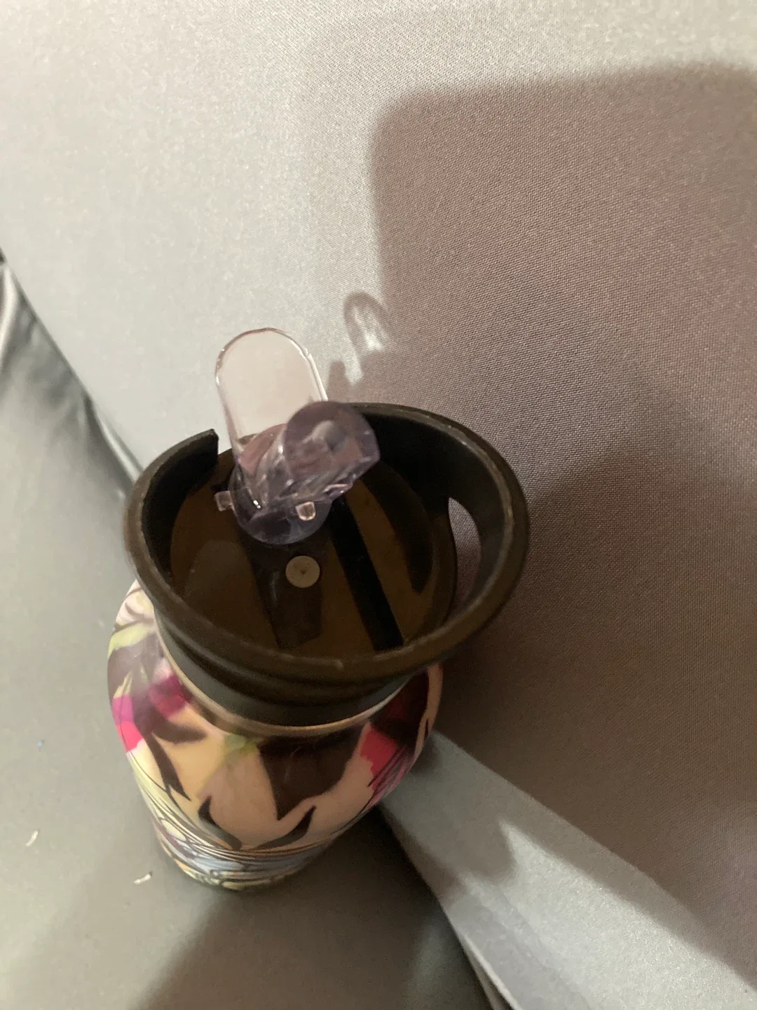 F.I.L. Water Bottle with Floral Design image indicator(3)