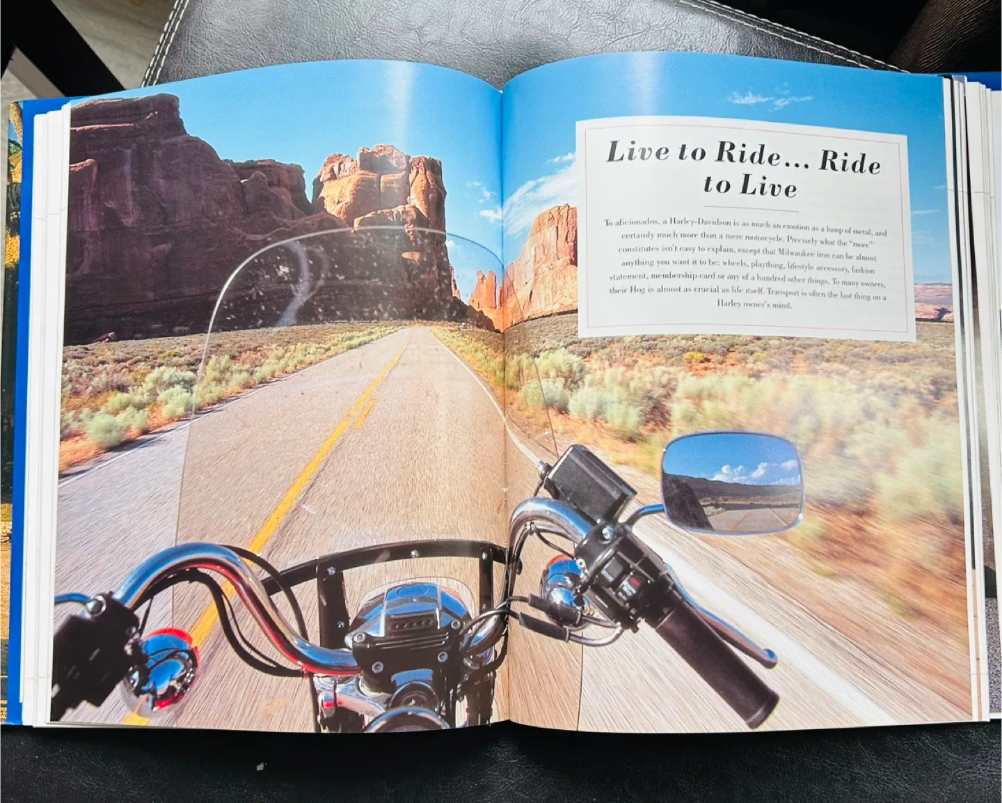 The Ultimate Harley-Davidson Book image indicator(2)