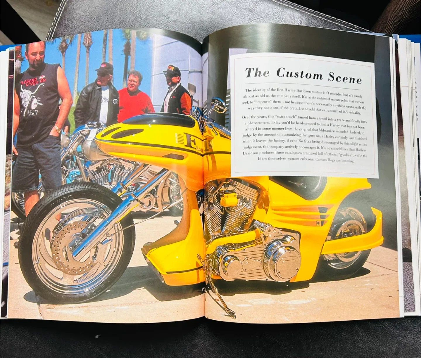 The Ultimate Harley-Davidson Book image indicator(3)