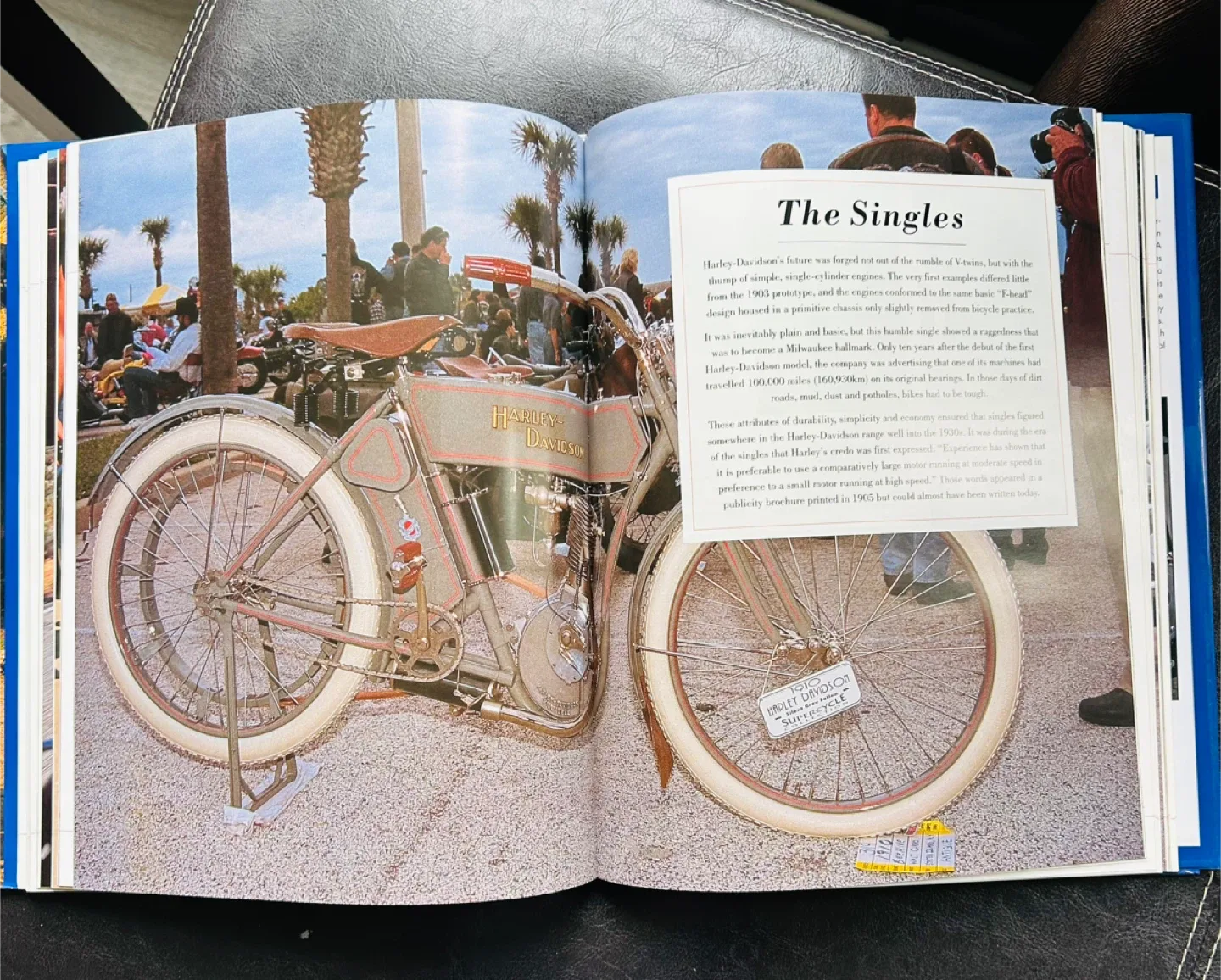 The Ultimate Harley-Davidson Book image indicator(4)