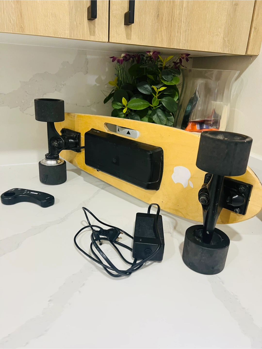 Electric Skateboard with Remote & Charger - photo 2