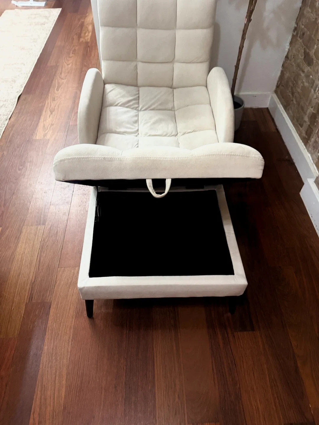 Cream Tufted Recliner Chair with Ottoman image indicator(4)