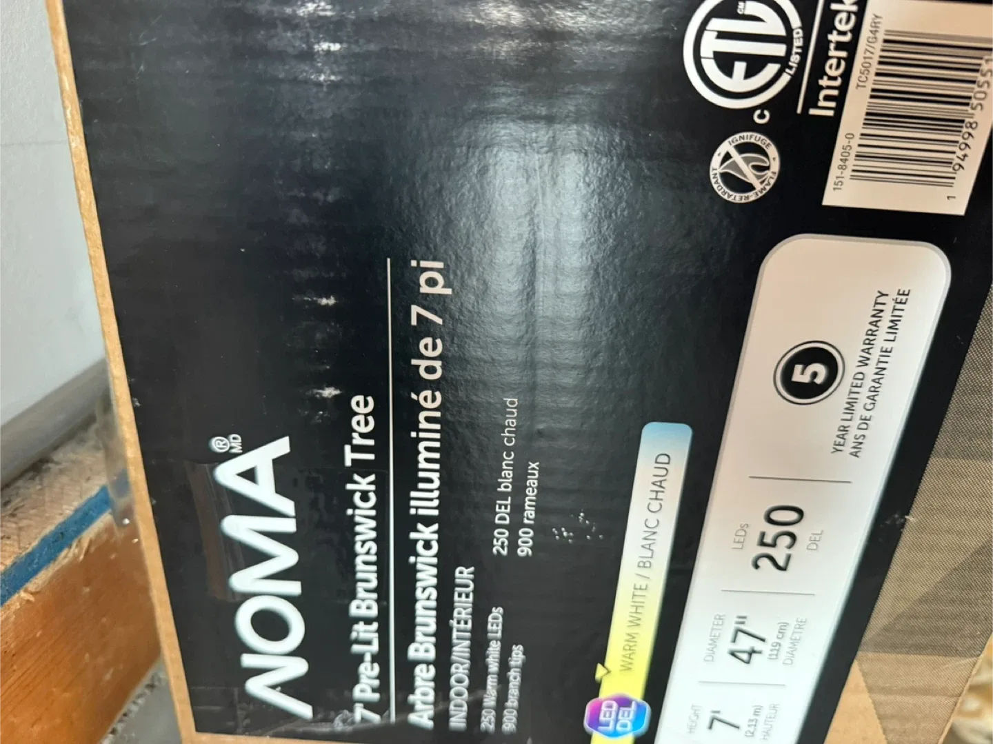 NOMA 7' Pre-Lit Brunswick Tree - New in Box! image indicator(2)