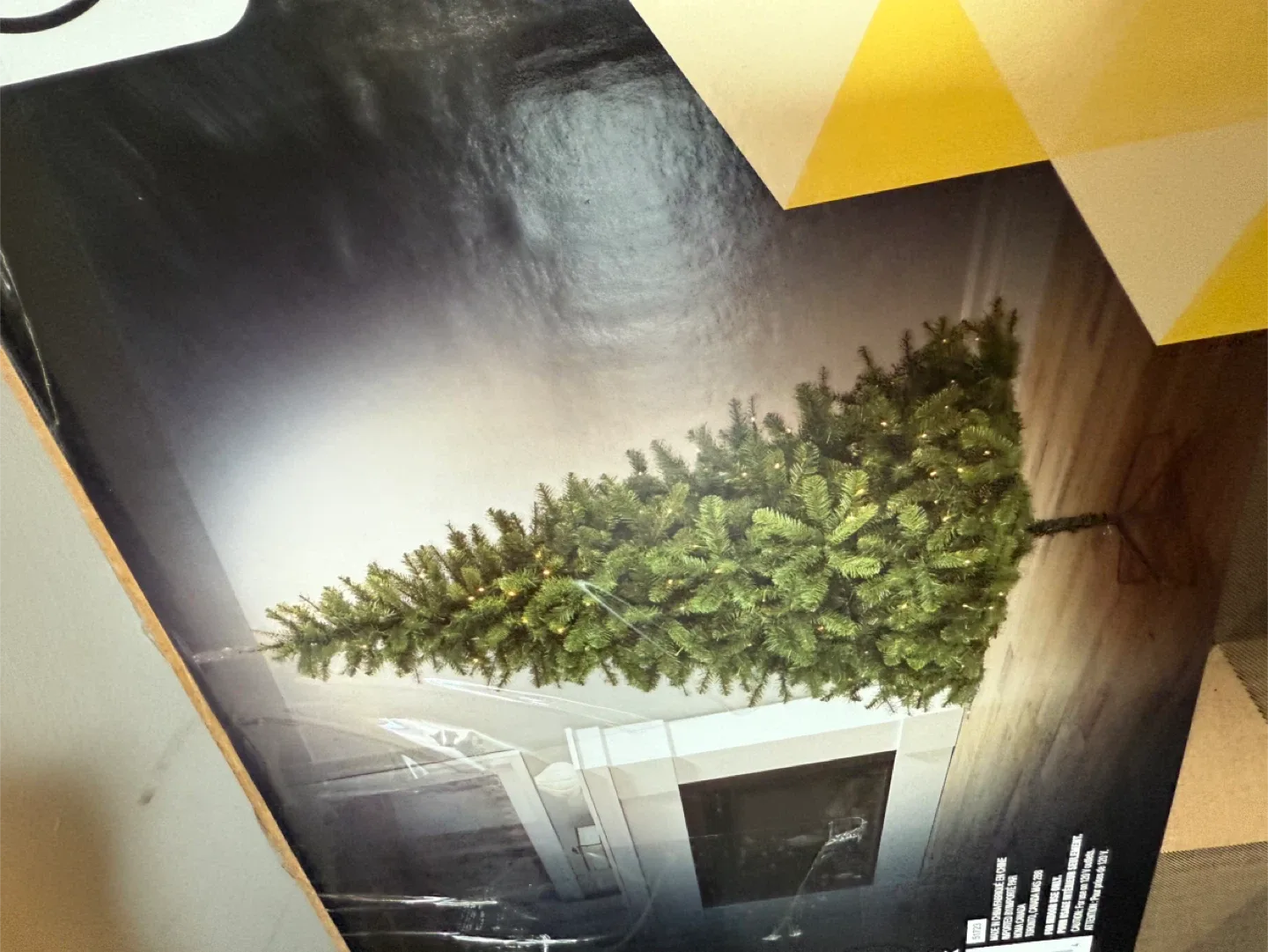 NOMA 7' Pre-Lit Brunswick Tree - New in Box! image indicator(4)