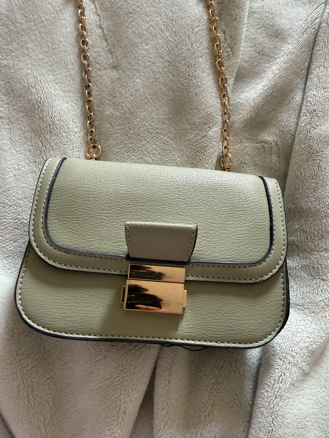 Sage Green Crossbody Bag with Gold Chain image indicator(2)