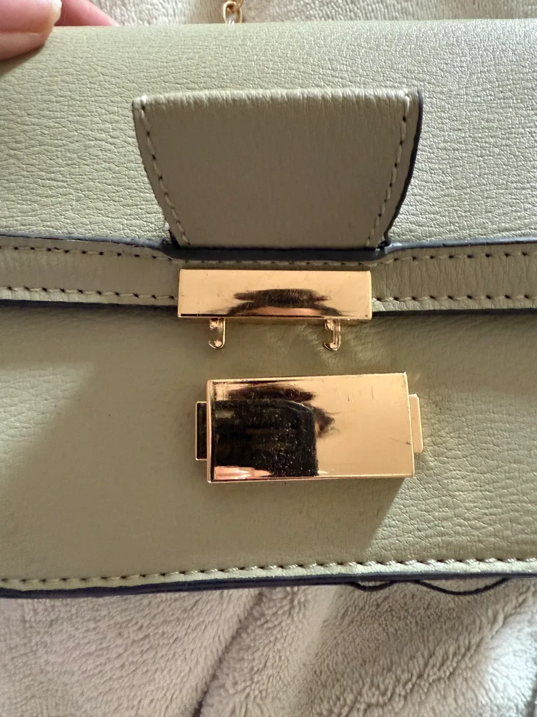 Sage Green Crossbody Bag with Gold Chain image indicator(3)