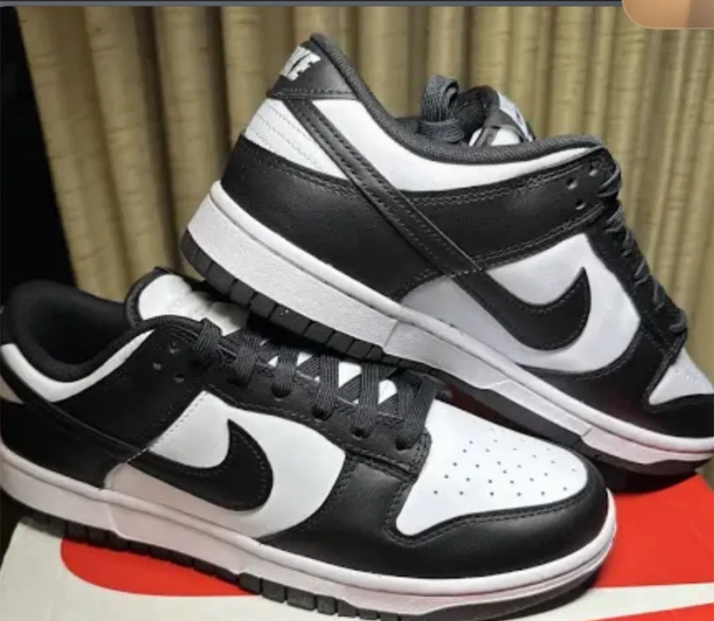 Nike Dunk Low Panda Shoes thumbnail