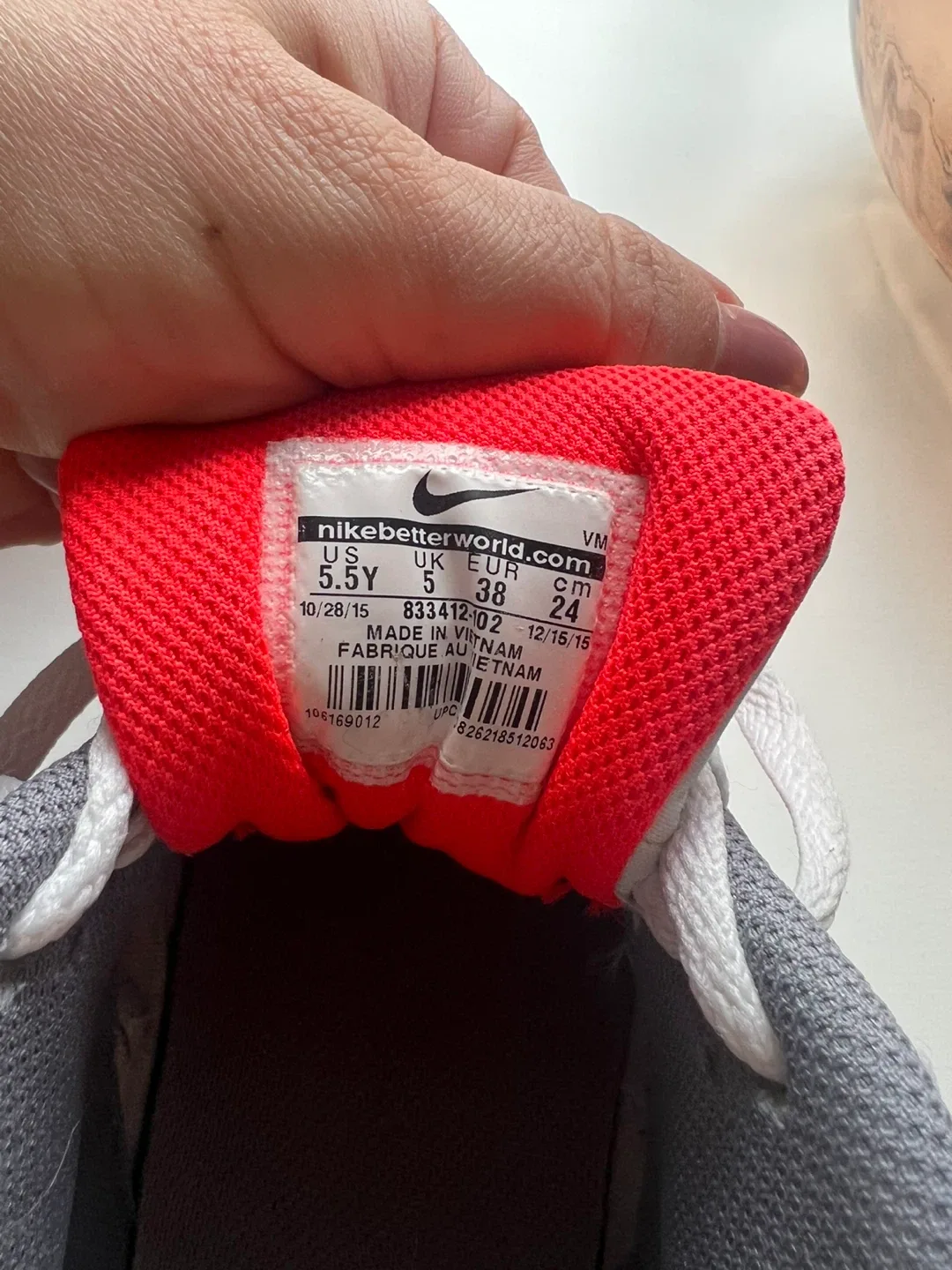 Nike Air Max 90 - Youth Size 5.5 image indicator(3)