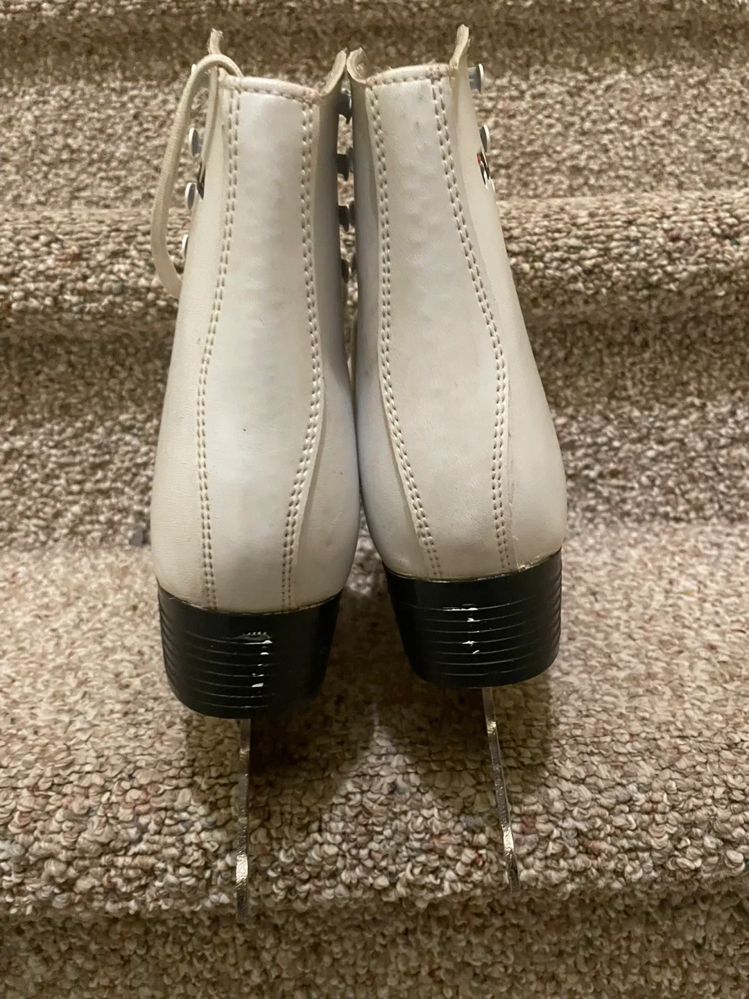 Fila Ice Skates - US Size 7 image indicator(4)