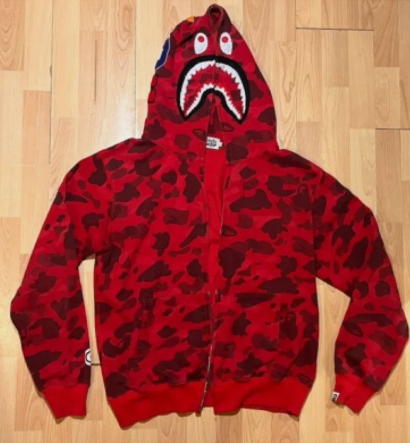 A Bathing Ape BAPE Red Camo Shark Hoodie - L thumbnail