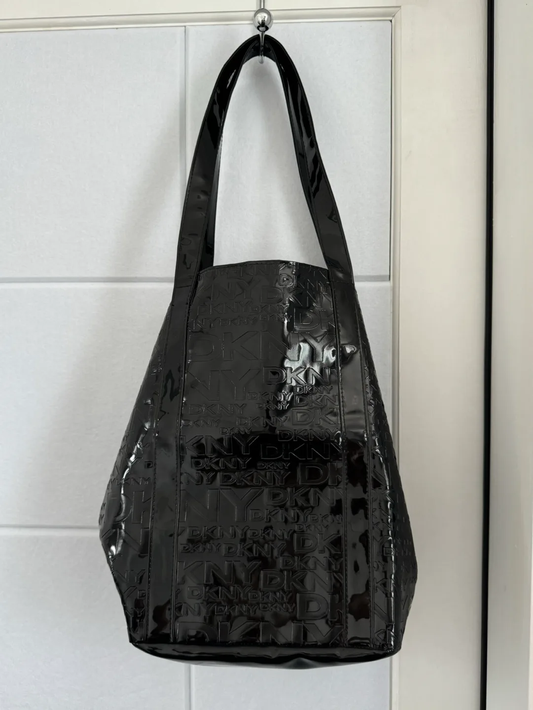 DKNY Black Tote Bag image indicator(2)