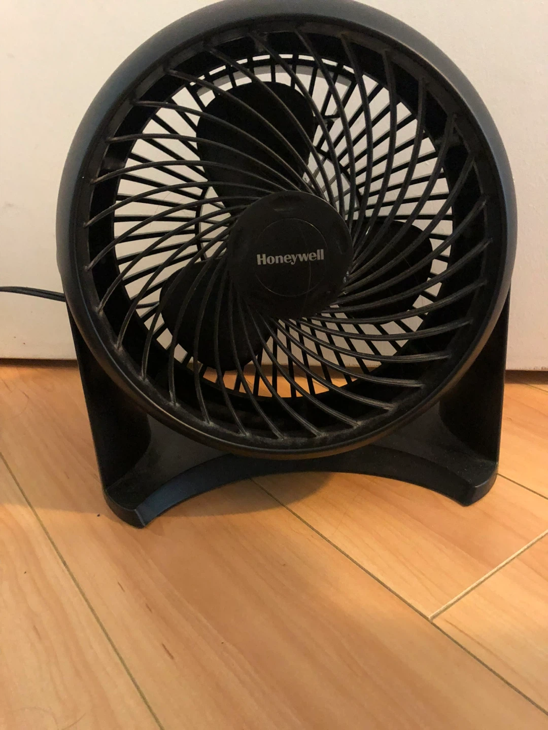 Honeywell Black Table Fan