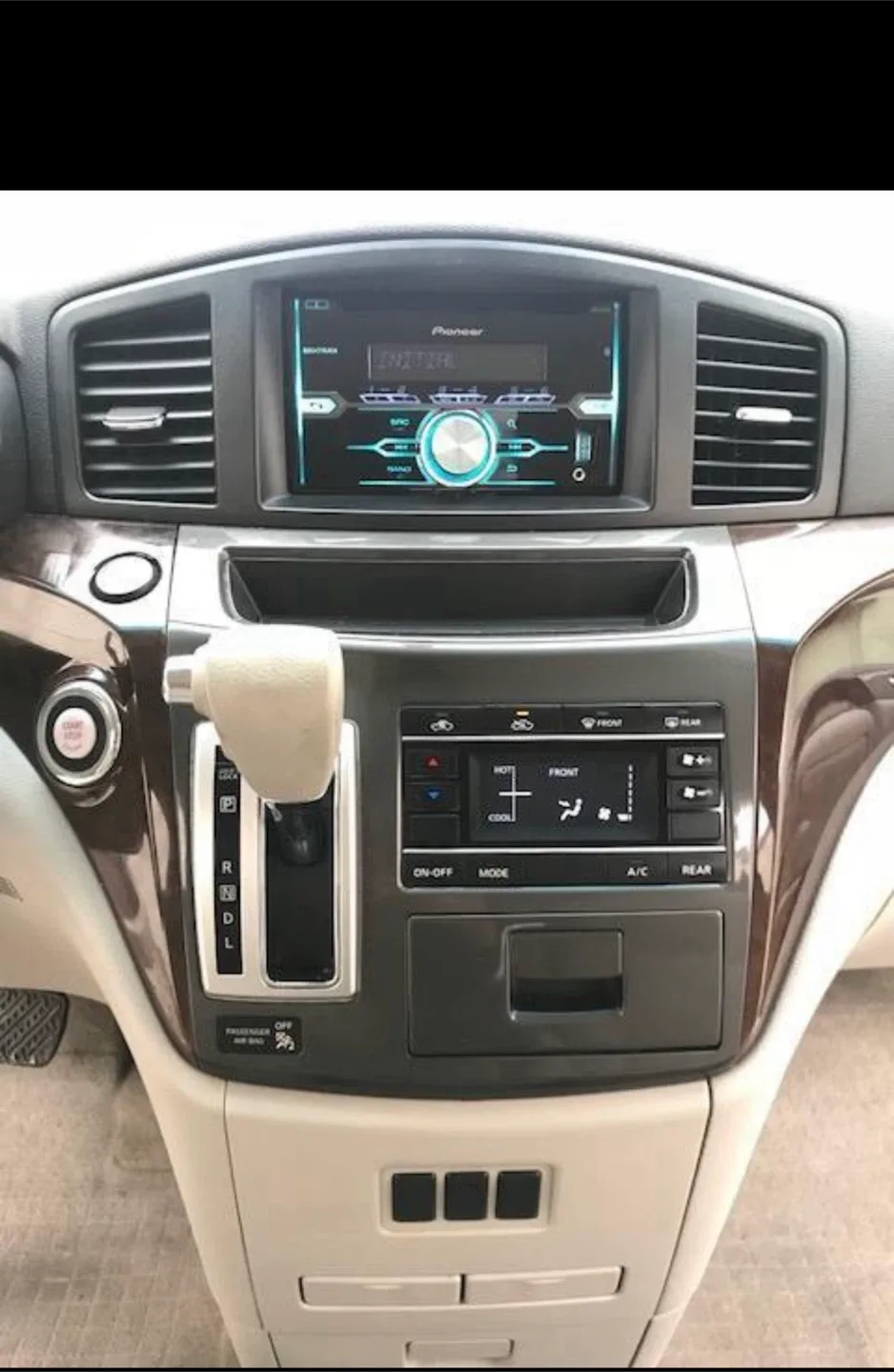 Nissan Quest Minivan image indicator(6)