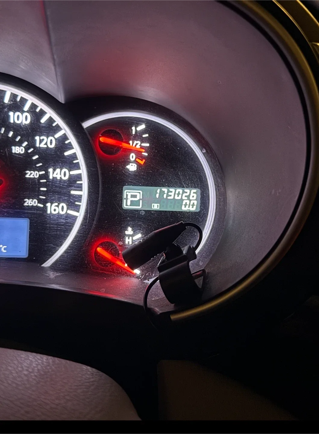 Nissan Quest Minivan image indicator(7)
