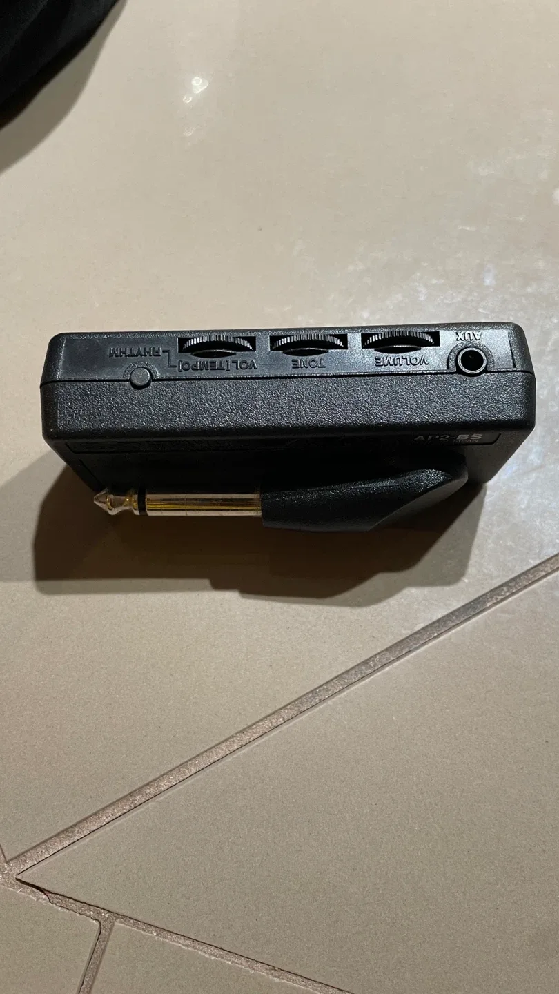 VOX amPlug 2 Bass Guitar Headphone Amplifier image indicator(2)