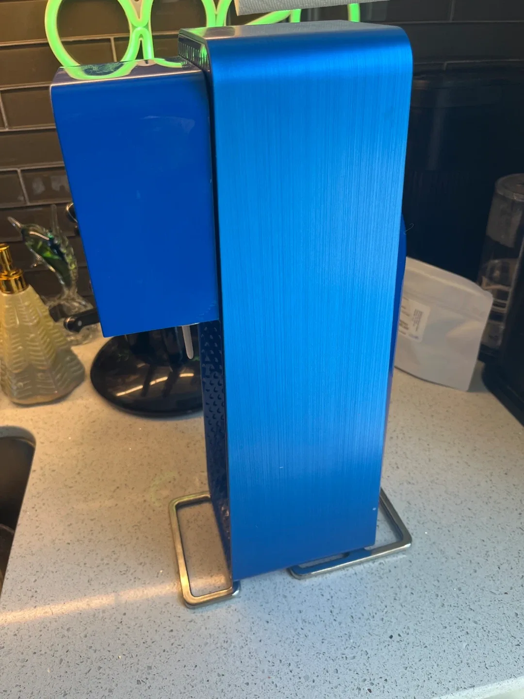 SodaStream Sparkling Water Maker - Blue image indicator(4)