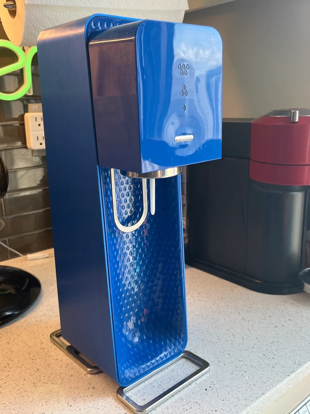 SodaStream Sparkling Water Maker - Blue image indicator(3)