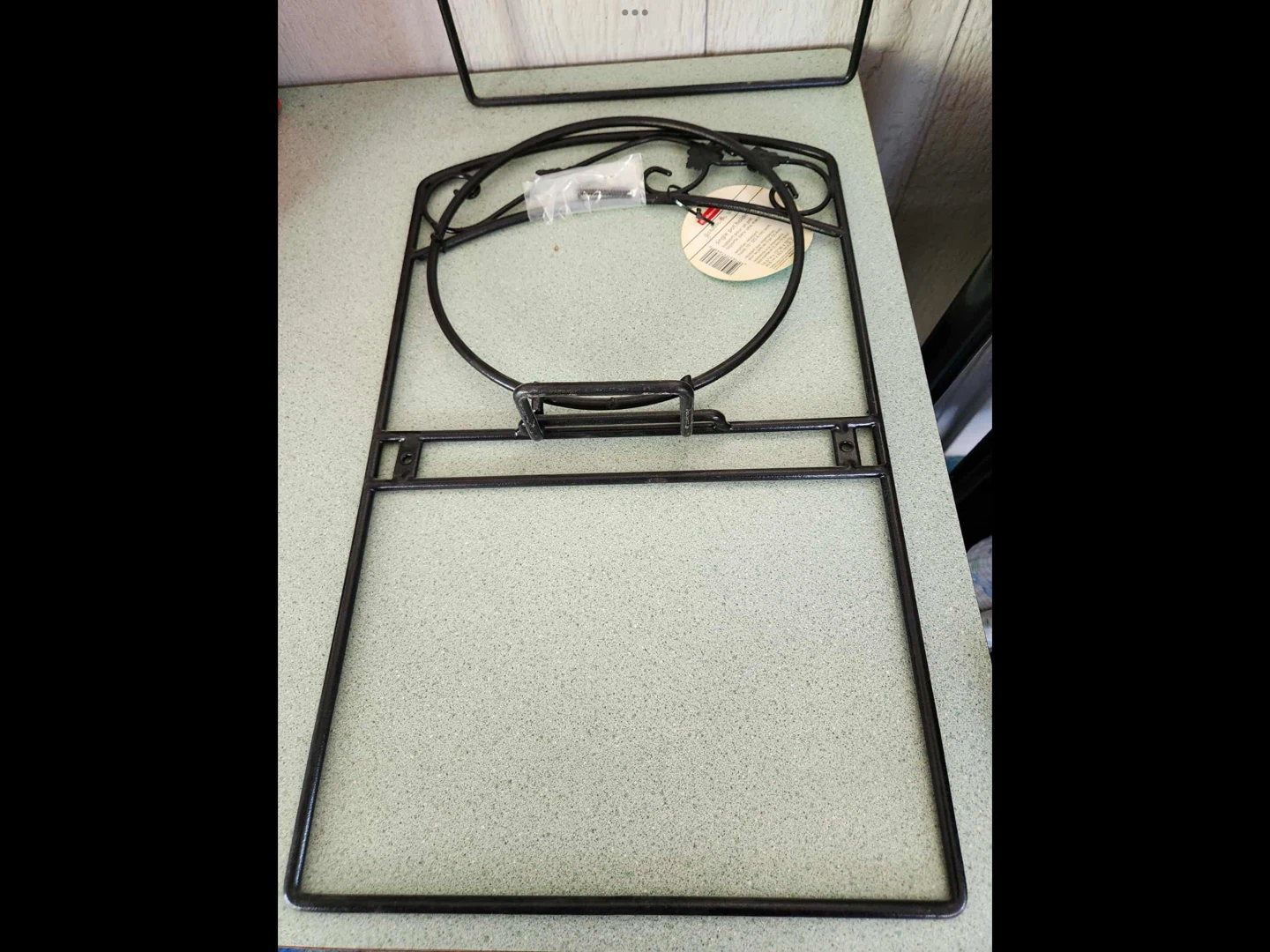 New Rubbermaid Garden in Style Single Pot Holder - photo 3