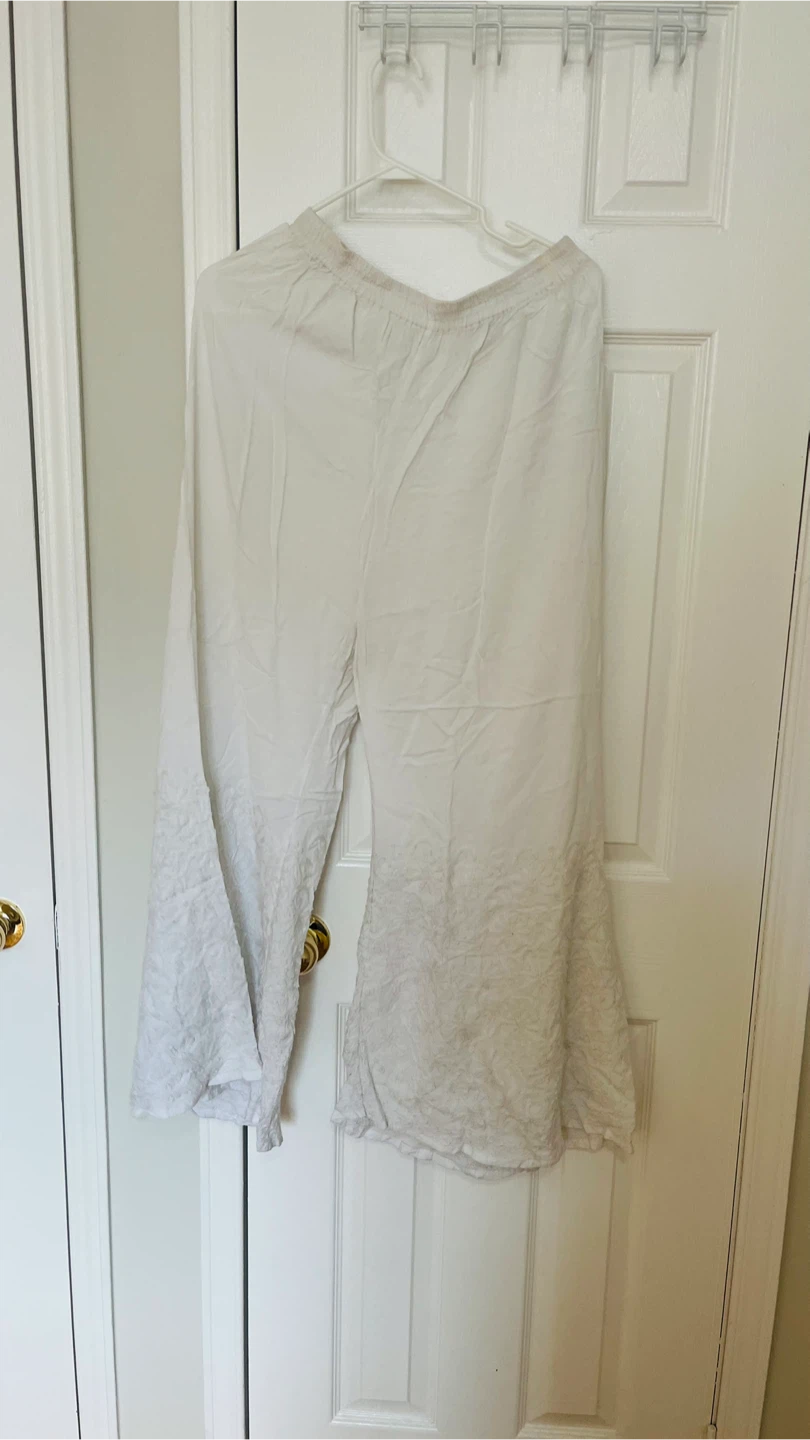 Yellow Embroidered Dress with White Pants - photo 3