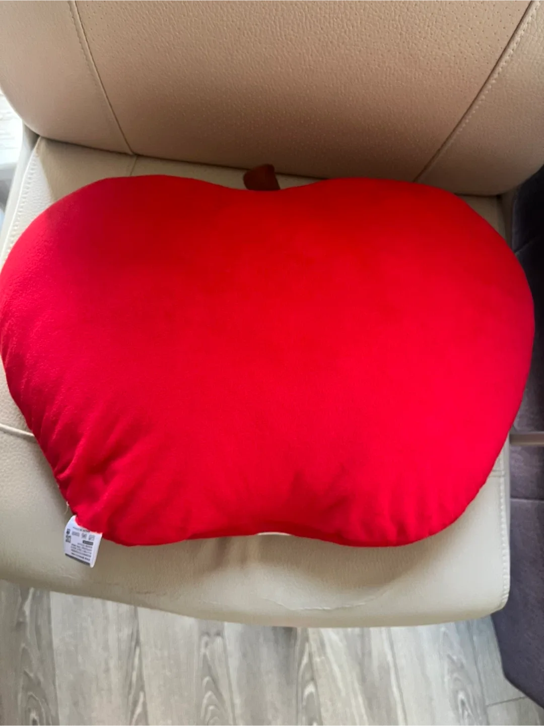 Hello Kitty Apple Plush Pillow image indicator(2)