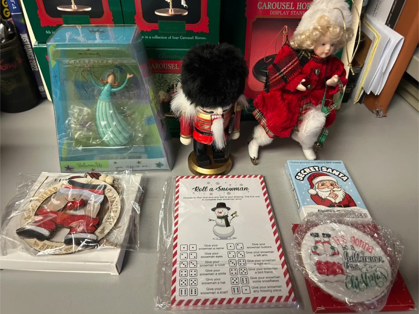 Whole lot of Christmas items image indicator(2)