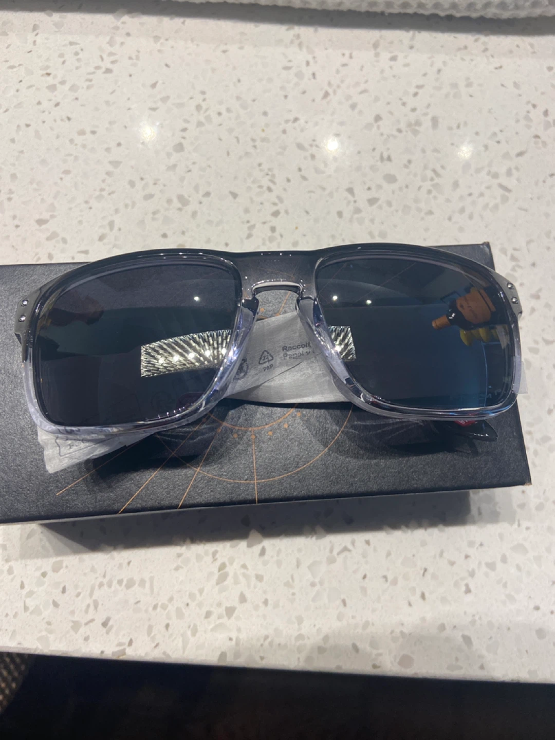 BRAND NEW Oakley Holbrook Sunglasses w/ Case & Bag