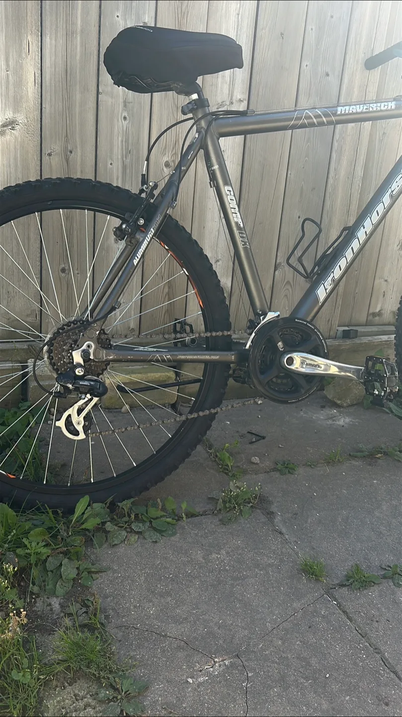 Iron Horse Maverick  Mountain Bike image indicator(2)