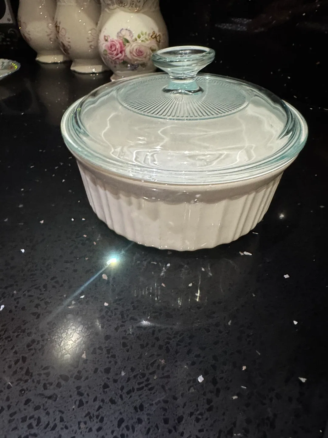 White Ceramic Casserole Dish with Glass Lid thumbnail