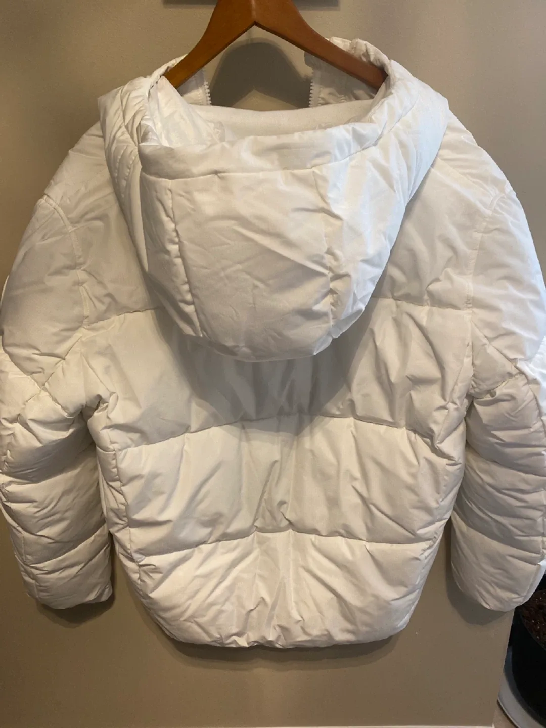 Zara White Puffer Jacket image indicator(3)