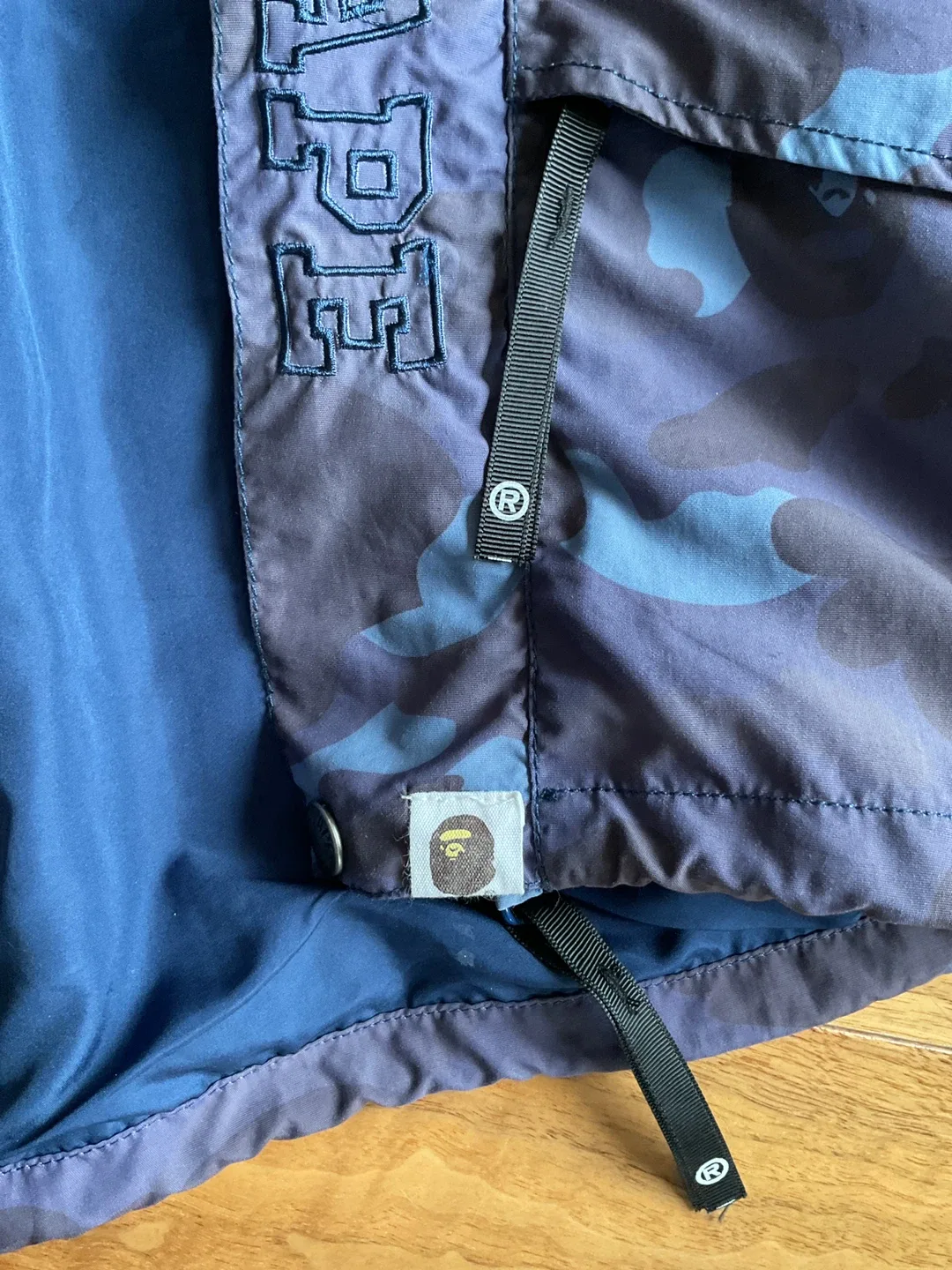 BAPE Kids Camo Jacket - Size 2 image indicator(3)