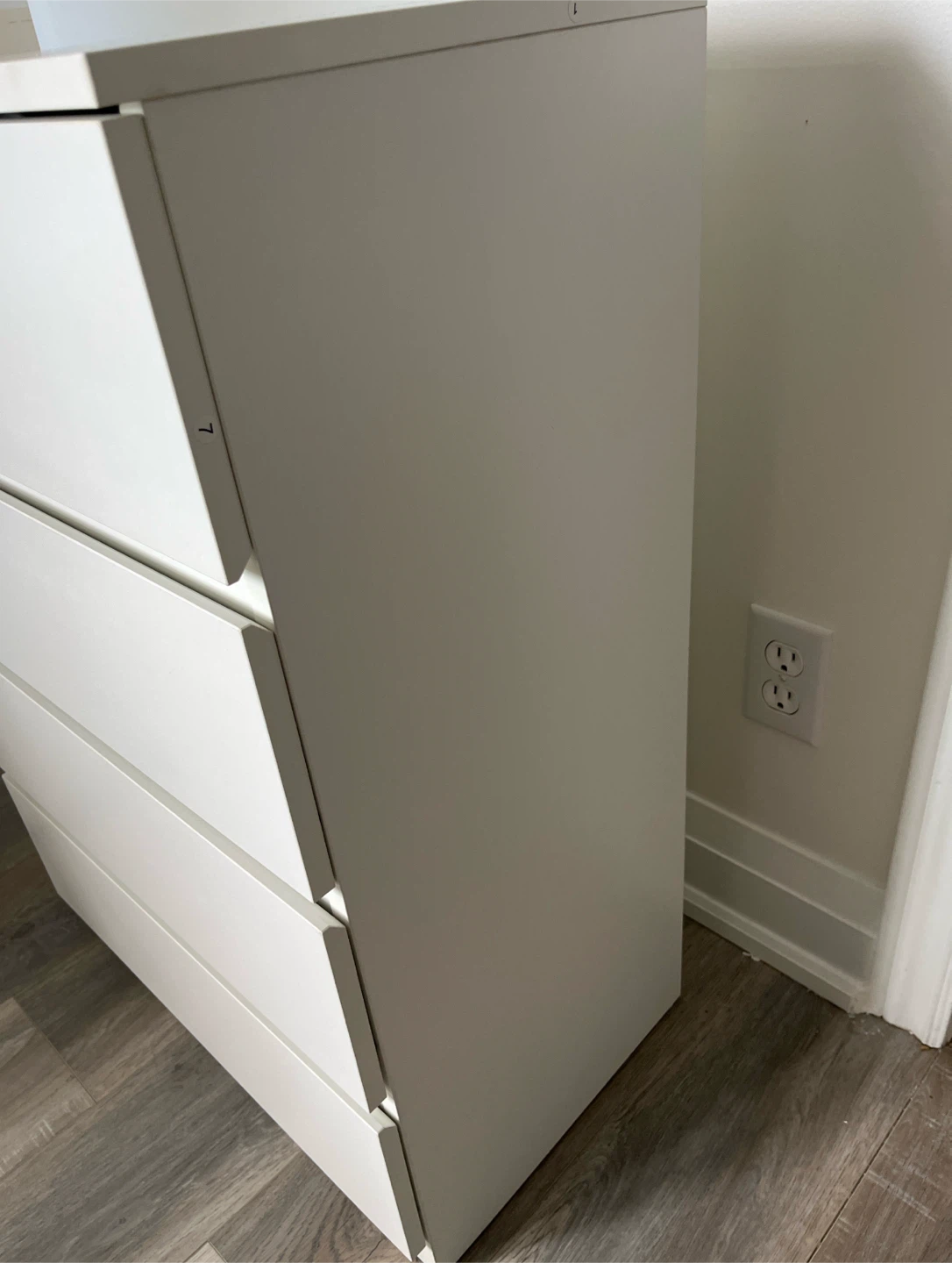 IKEA Hemnes White 4-Drawer Dresser - photo 2