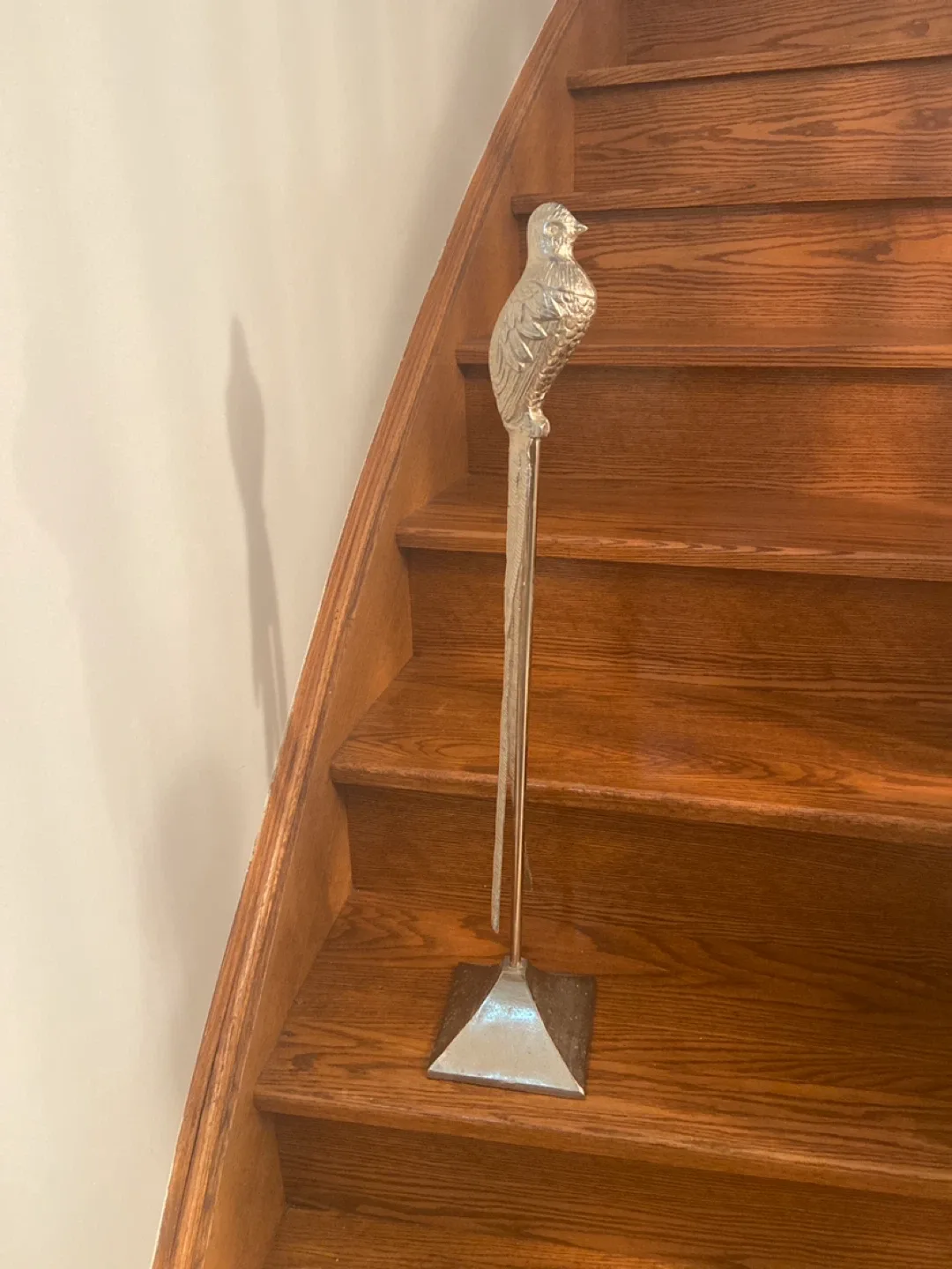 Bird Sculpture image indicator(2)