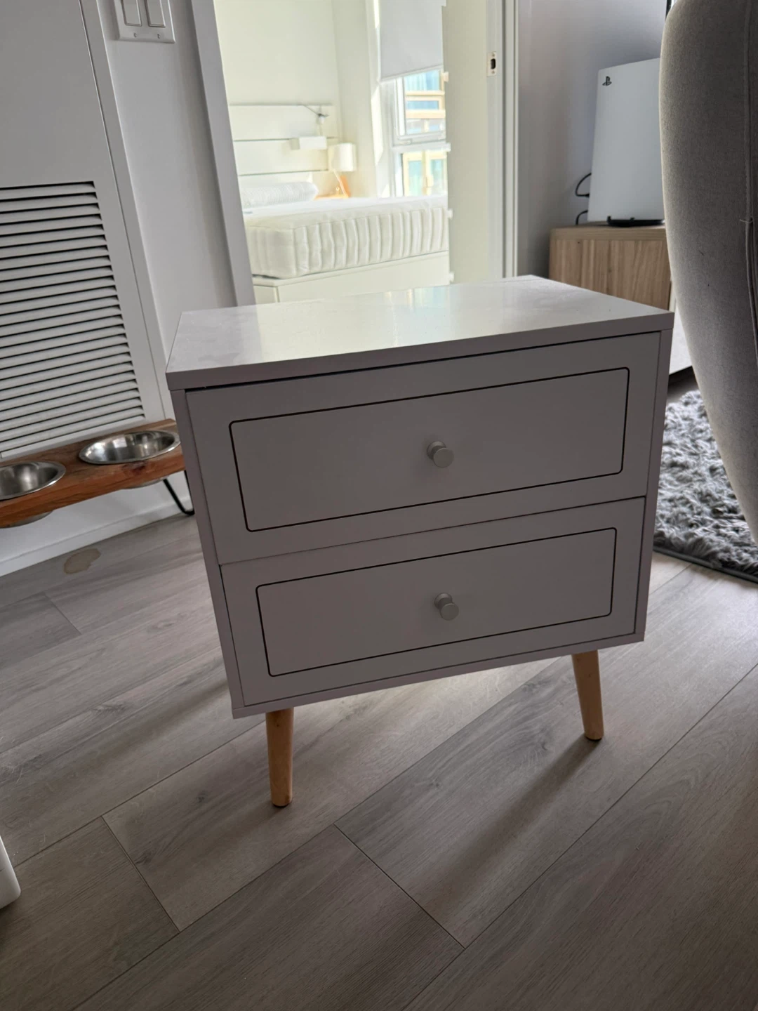 White 2-Drawer Nightstand (47x52cm) - photo 2