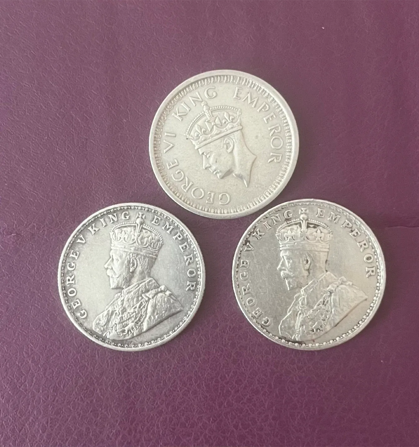Vintage Silver One Rupee India Coins image indicator(2)