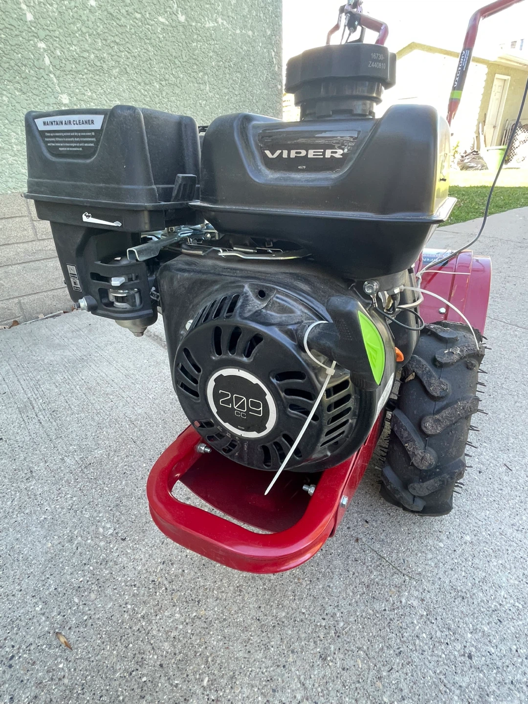 Earthquake 209cc Tiller - photo 2