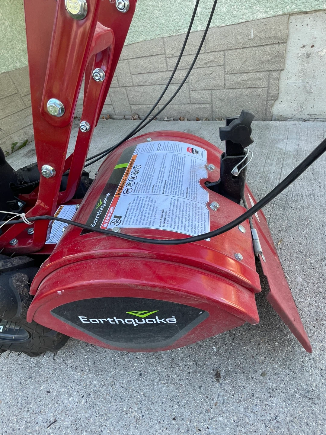 Earthquake 209cc Tiller - photo 3