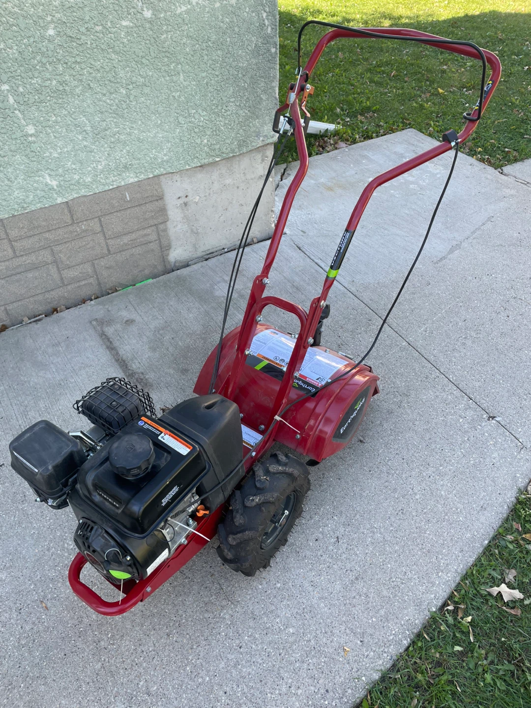Earthquake 209cc Tiller
