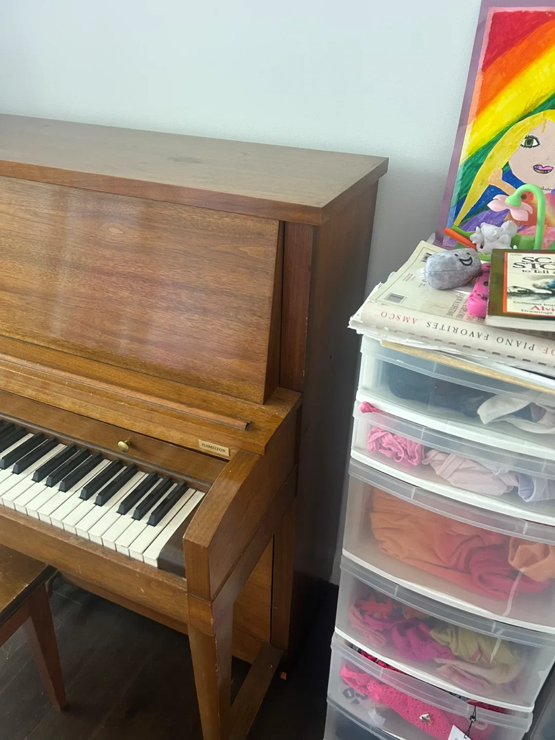 Baldwin Hamilton Upright Piano with Bench image indicator(2)