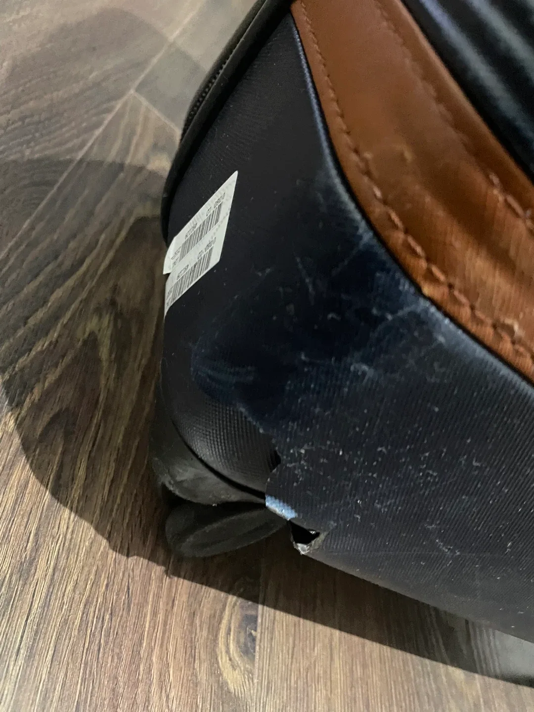 Bugatti Carry-On Suitcase - Black image indicator(5)