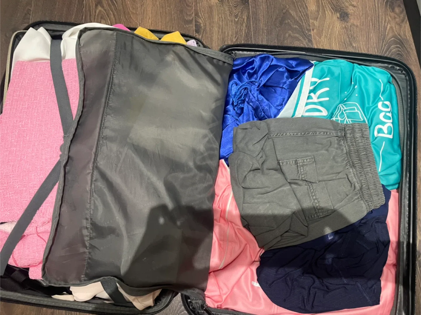 Bugatti Carry-On Suitcase - Black image indicator(3)