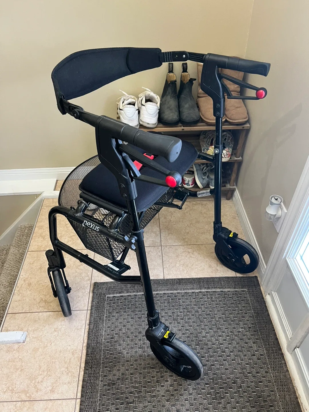 Nexus Walker image indicator(3)