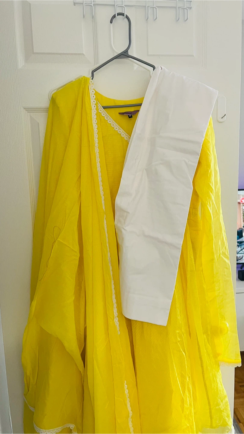 Yellow Salwar Kameez Suit (Anarkali frock suit ) - photo 2