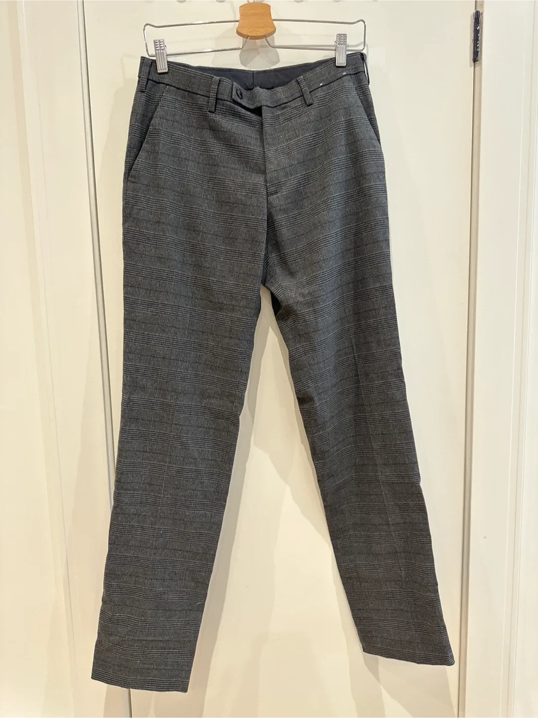 Uniqlo Men’s Heattech Grey Trousers- Size 30x34 thumbnail