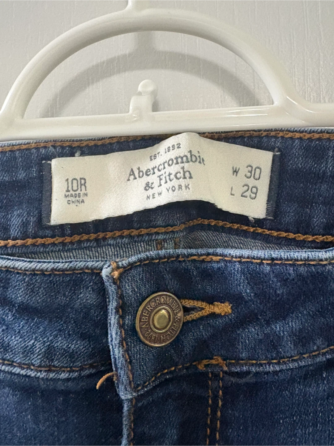 Abercrombie & Fitch Jeans - Size 10R, W30 L29 - photo 3